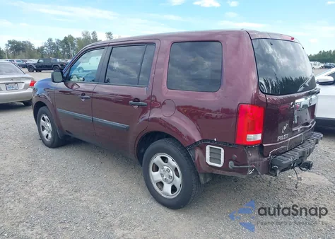 2015 Honda Pilot Lx z USA, uszkodzony, nr VIN 5FNYF3H27FB027540